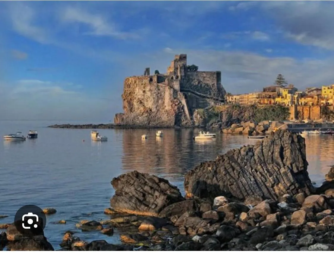Belvedere Faraglioni Aci Castello